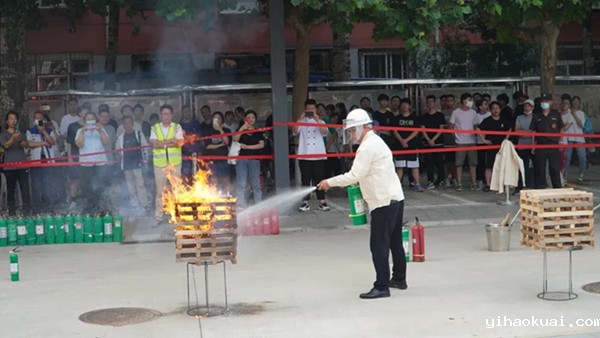 消防演练7.jpg